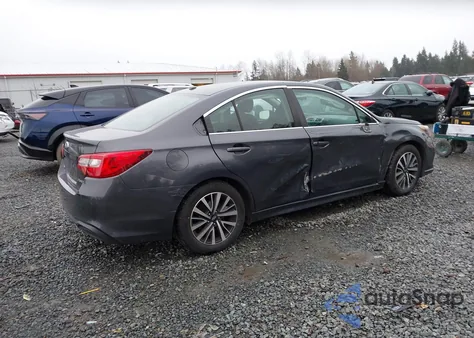 2019 Subaru Legacy 2.5I z USA, uszkodzony, nr VIN 4S3BNAB65K3015385
